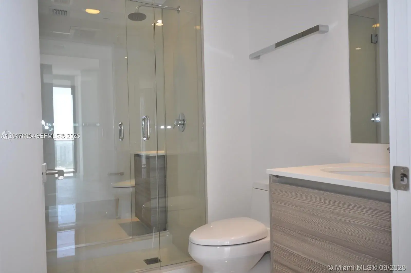 121 NE 34th St # 806, Miami FL 33137