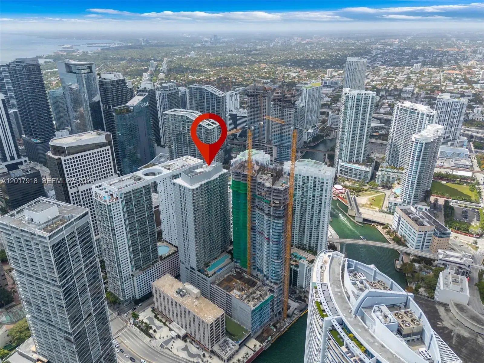 77 SE 5 # 1601, Miami FL 33131