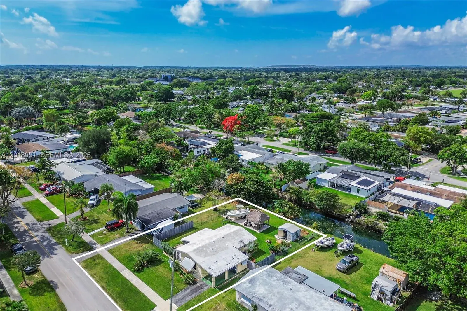 2 bedroom 1 bath Residential for sale at 9940 Belgrade Rd, Cutler Bay FL 33157