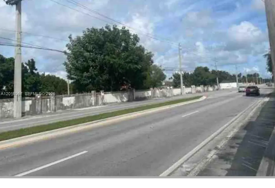 19422 SW 119th Ct, Miami FL 33177