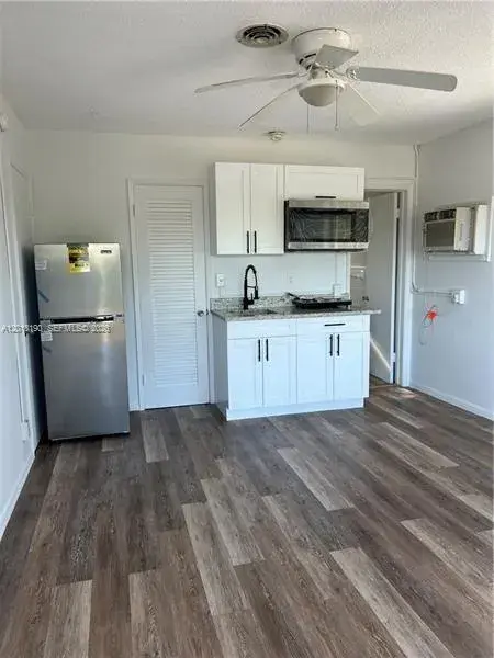 1 bath Residential Lease for rent at 5741 NE 18th Ave # 2A, Fort Lauderdale FL 33334