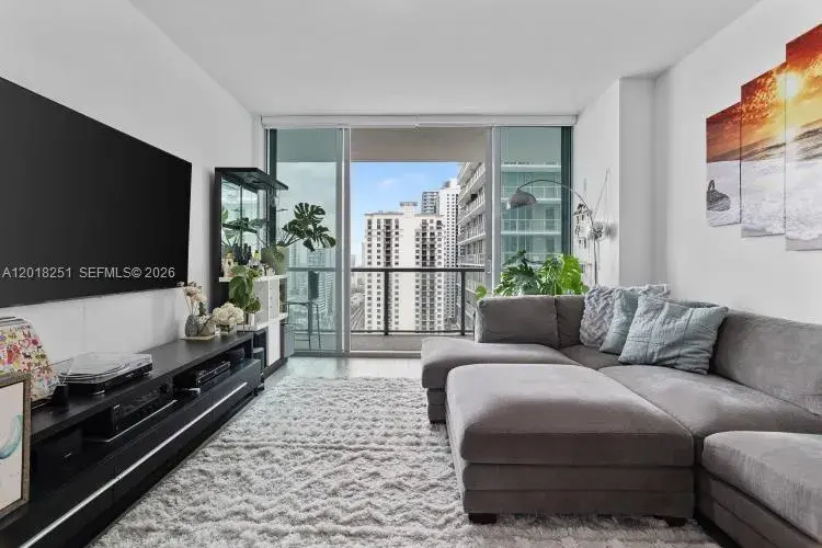 79 SW 12th St, Miami FL 33130