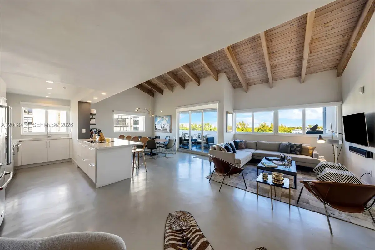 50 Ocean Lane Dr, Key Biscayne FL 33149