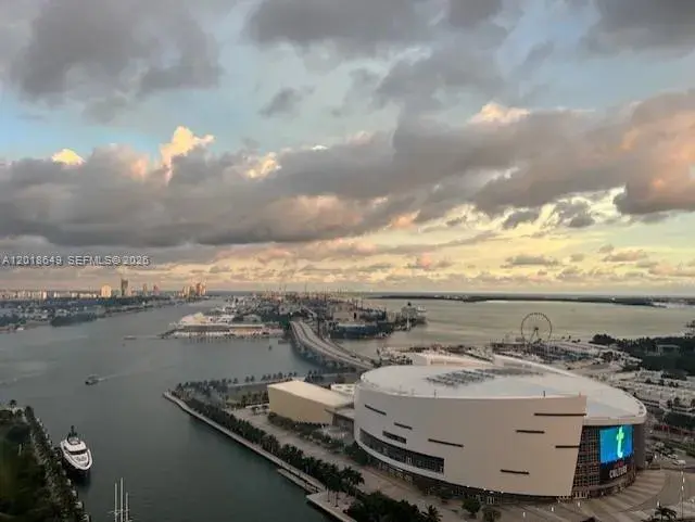 900 Biscayne Blvd # 3207, Miami FL 33132