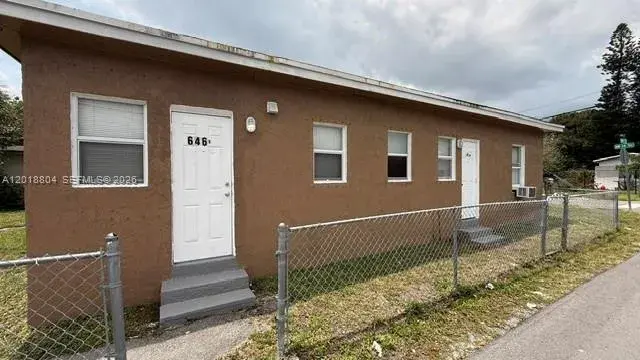 1 bedroom 1 bath Residential Lease for rent at 646 NW 14th Ter, Fort Lauderdale FL 33311