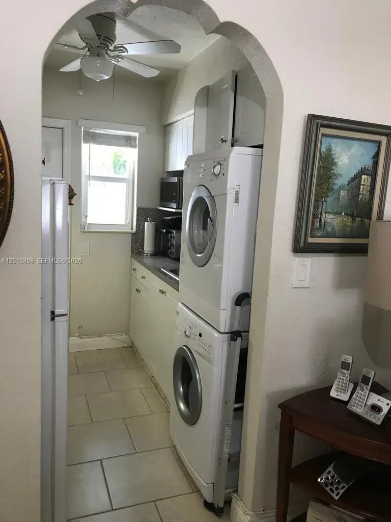 7921 Abbott Ave # 4, Miami Beach FL 33141