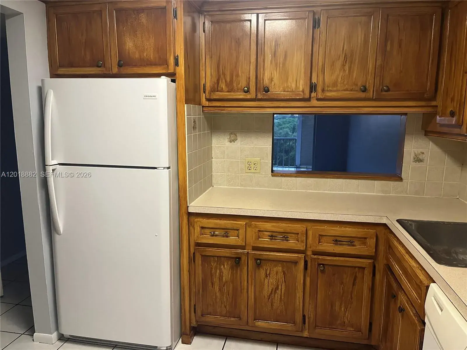 950 Hillcrest Dr # 503, Hollywood FL 33021