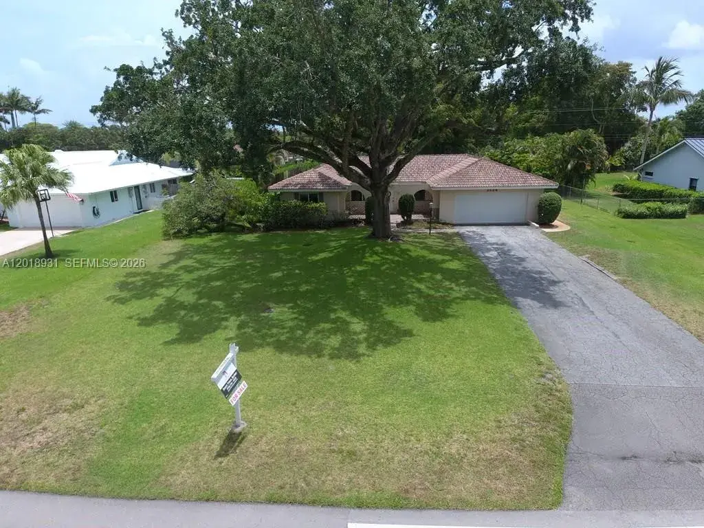 3 bedroom 2 bath Residential for sale at 3634 Lowson Blvd, Delray Beach FL 33445