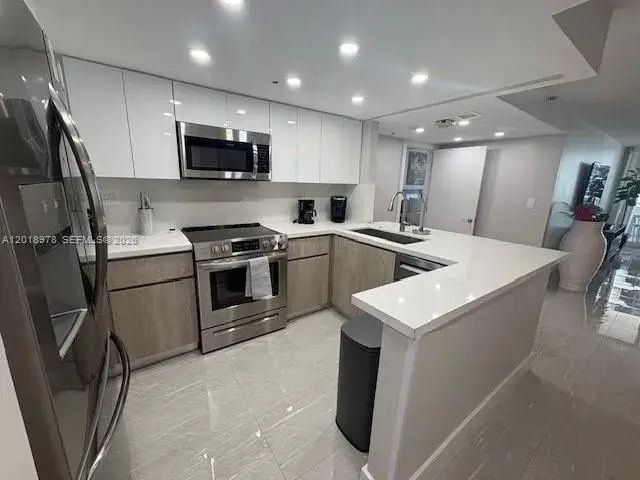1717 N Bayshore Dr # 1542, Miami FL 33132