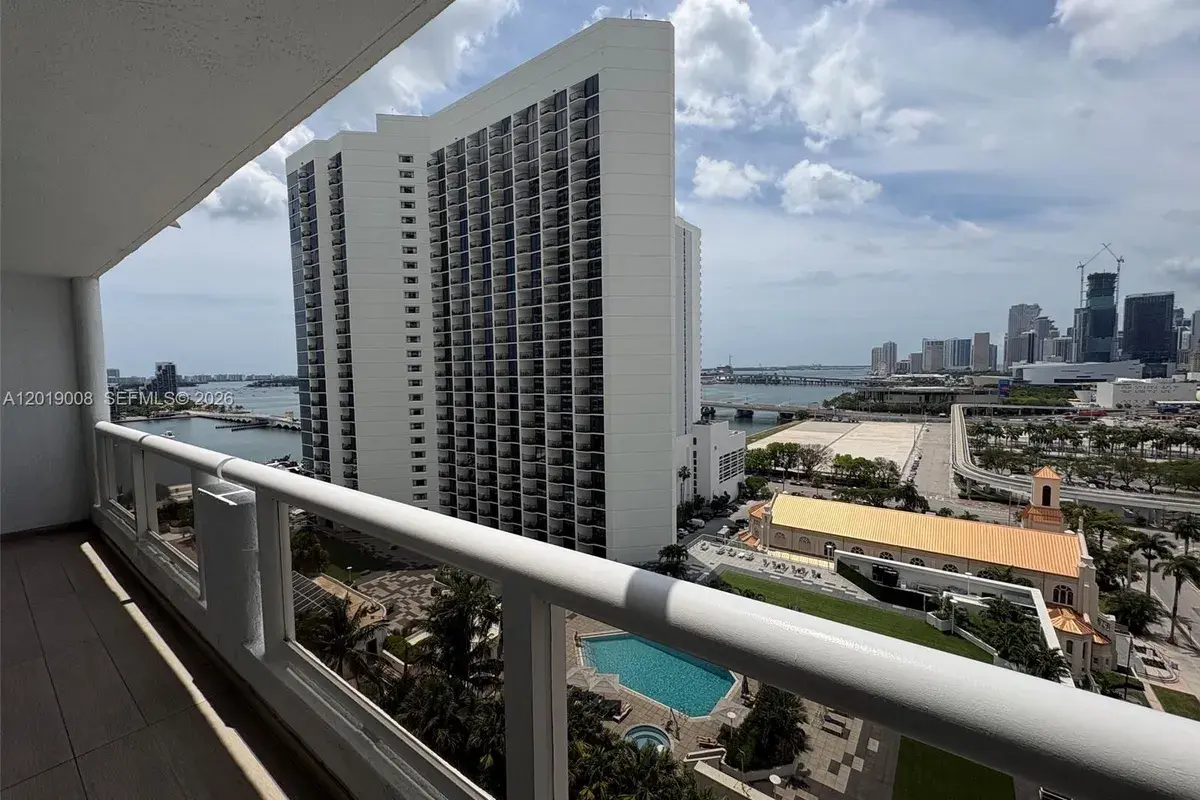 1717 N Bayshore Dr # 2054, Miami FL 33132