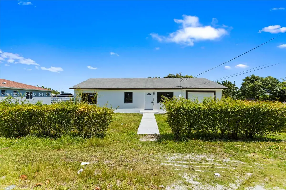 12035 SW 214th Ter, Miami FL 33177