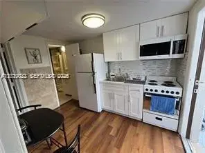 2 bedroom 1 bath Residential Lease for rent at 5712 Hollywood Blvd # 1, Hollywood FL 33021