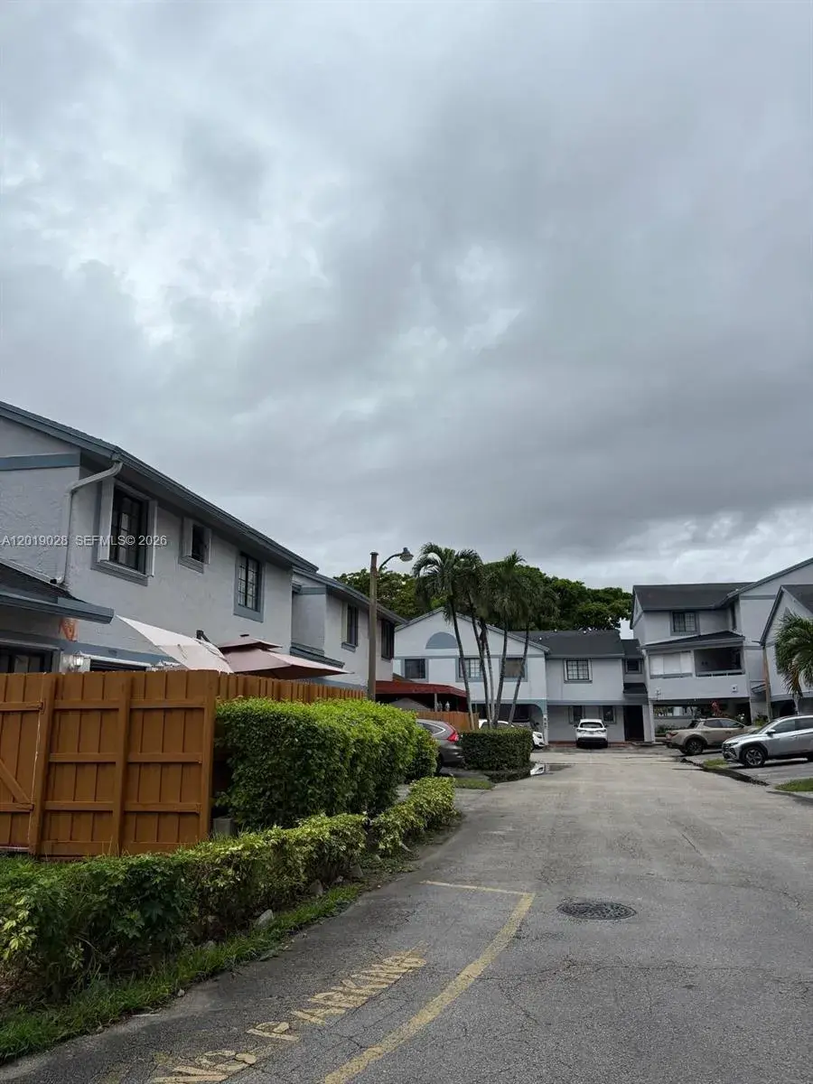 1405 SW 122nd Ave # 13, Miami FL 33184
