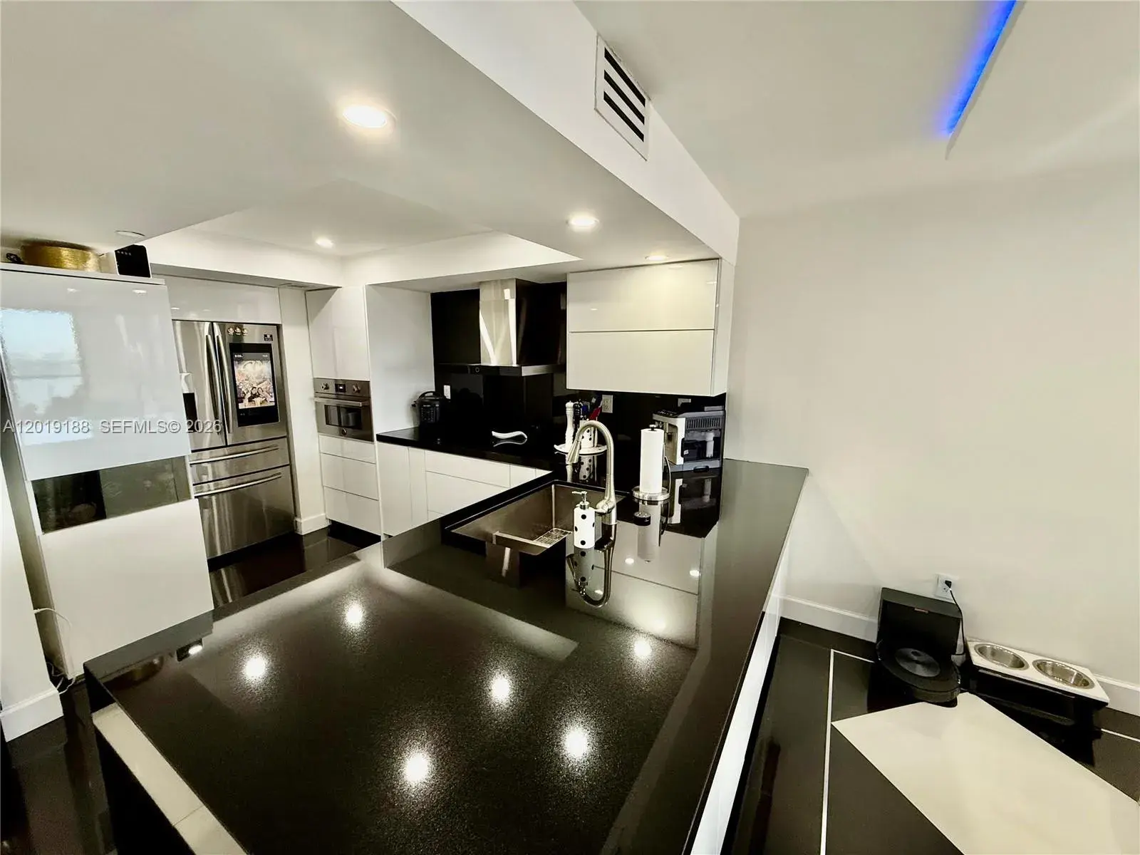 555 NE 15th St # 15H, Miami FL 33132