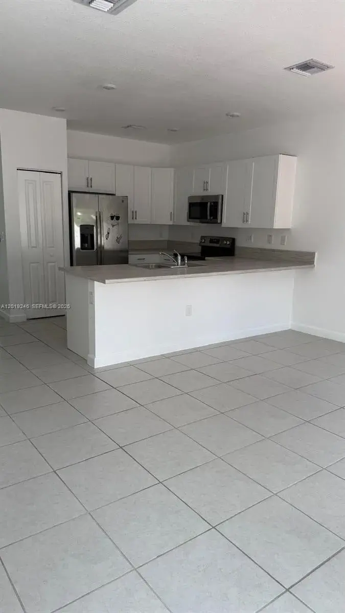 3440 W 111th Pl, Hialeah FL 33018