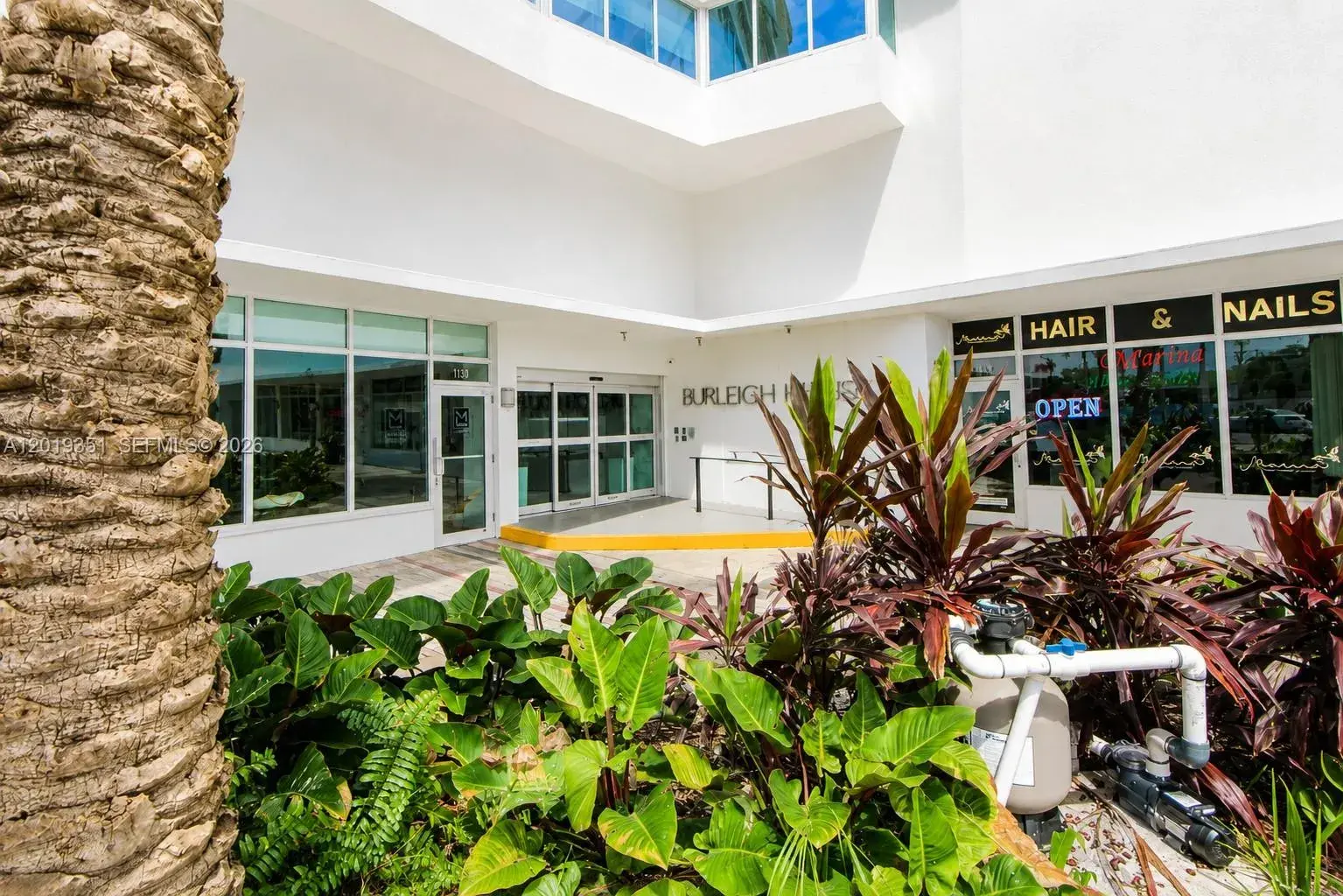 7135 Collins Ave # 912, Miami Beach FL 33141