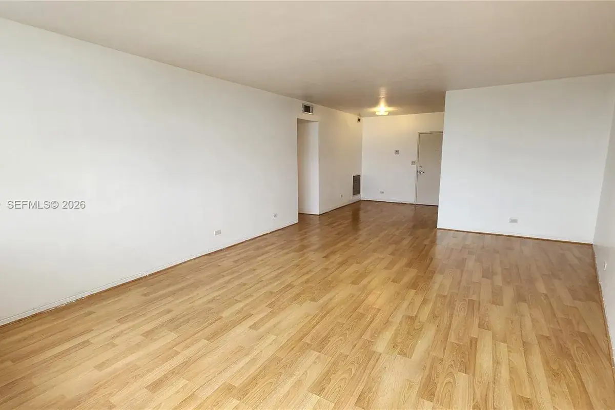 7441 Wayne # O, Miami Beach FL 33141