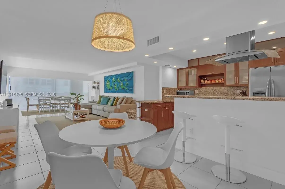 2 bedroom 2 bath for sale at 550 Ocean Dr # 4E, Key Biscayne FL 33149