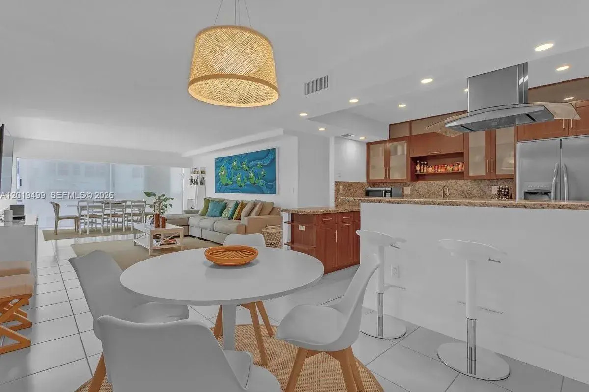 550 Ocean Dr # 4E, Key Biscayne FL 33149