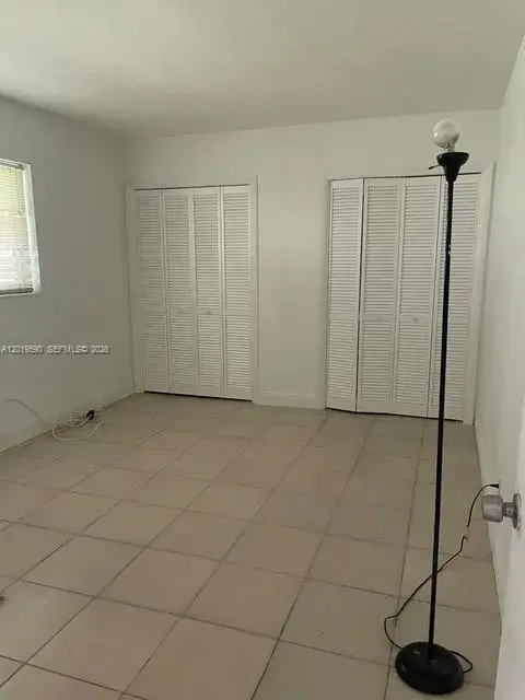 1 bedroom 1 bath Residential Lease for rent at 2212 Liberty St # 1, Hollywood FL 33020