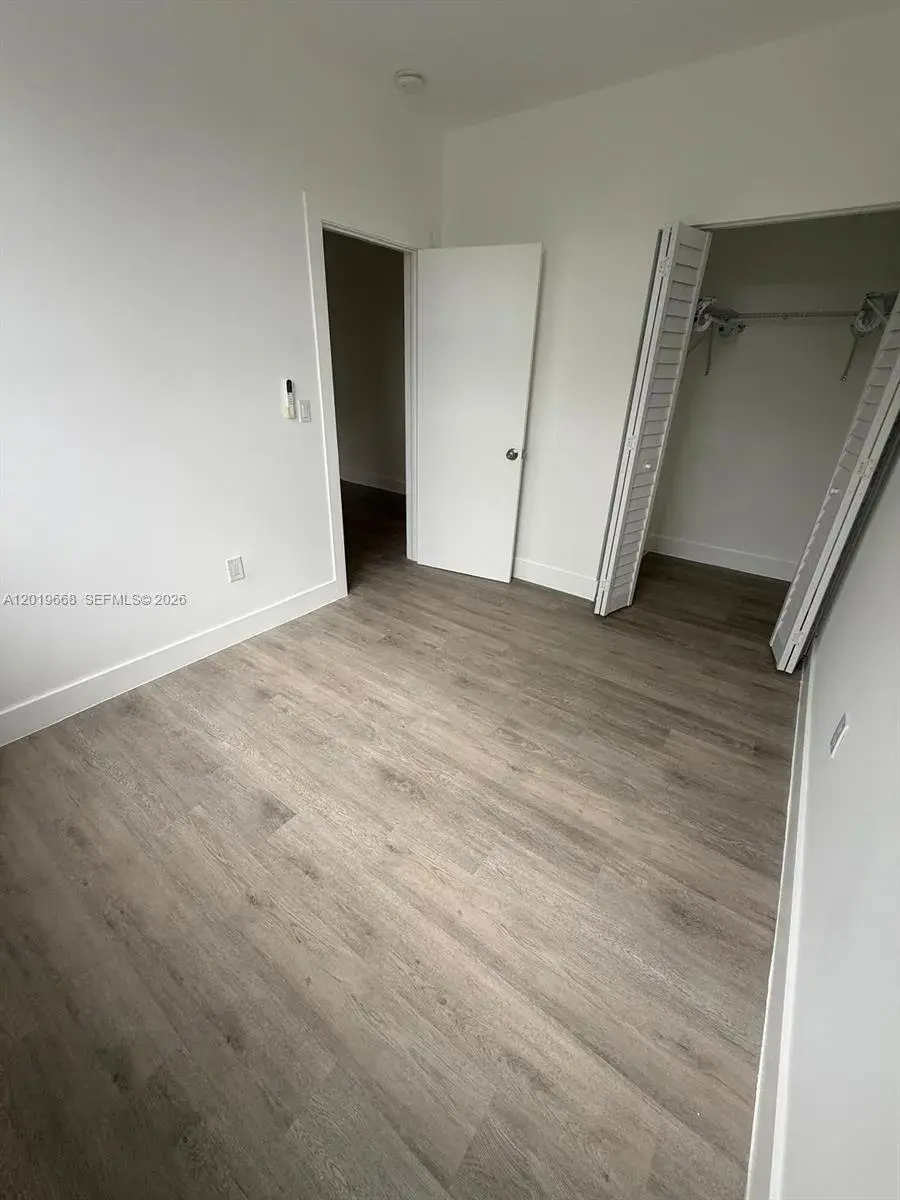 2330 NW 9 St # 15, Miami FL 33125 photo 4
