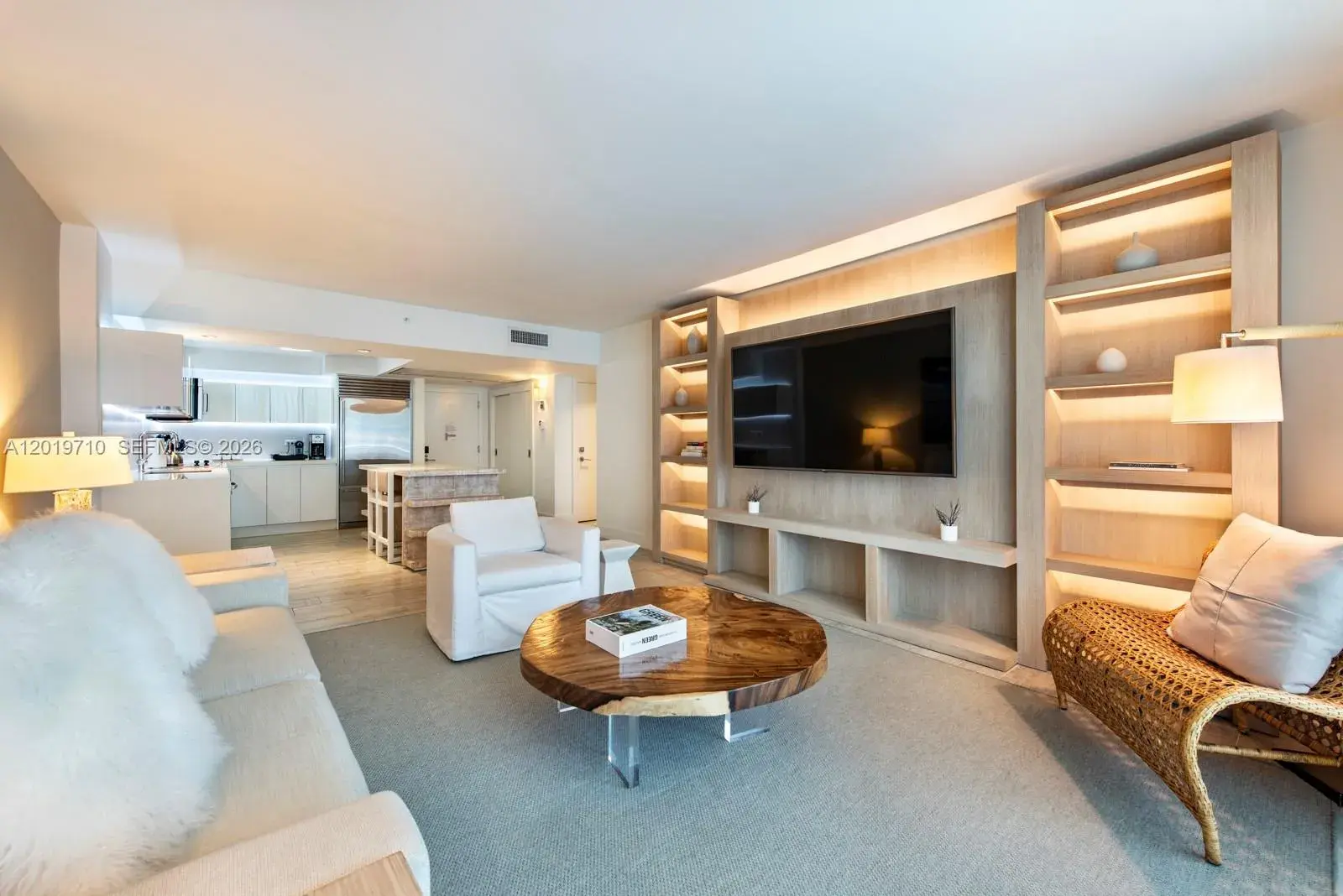 1 bedroom 1 bath Residential Lease for rent at 102 24th St # 1012, Miami Beach FL 33139