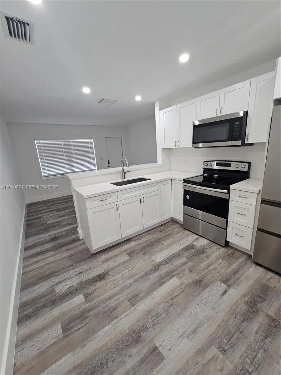 2030 Taylor St # 2030, Hollywood FL 33020
