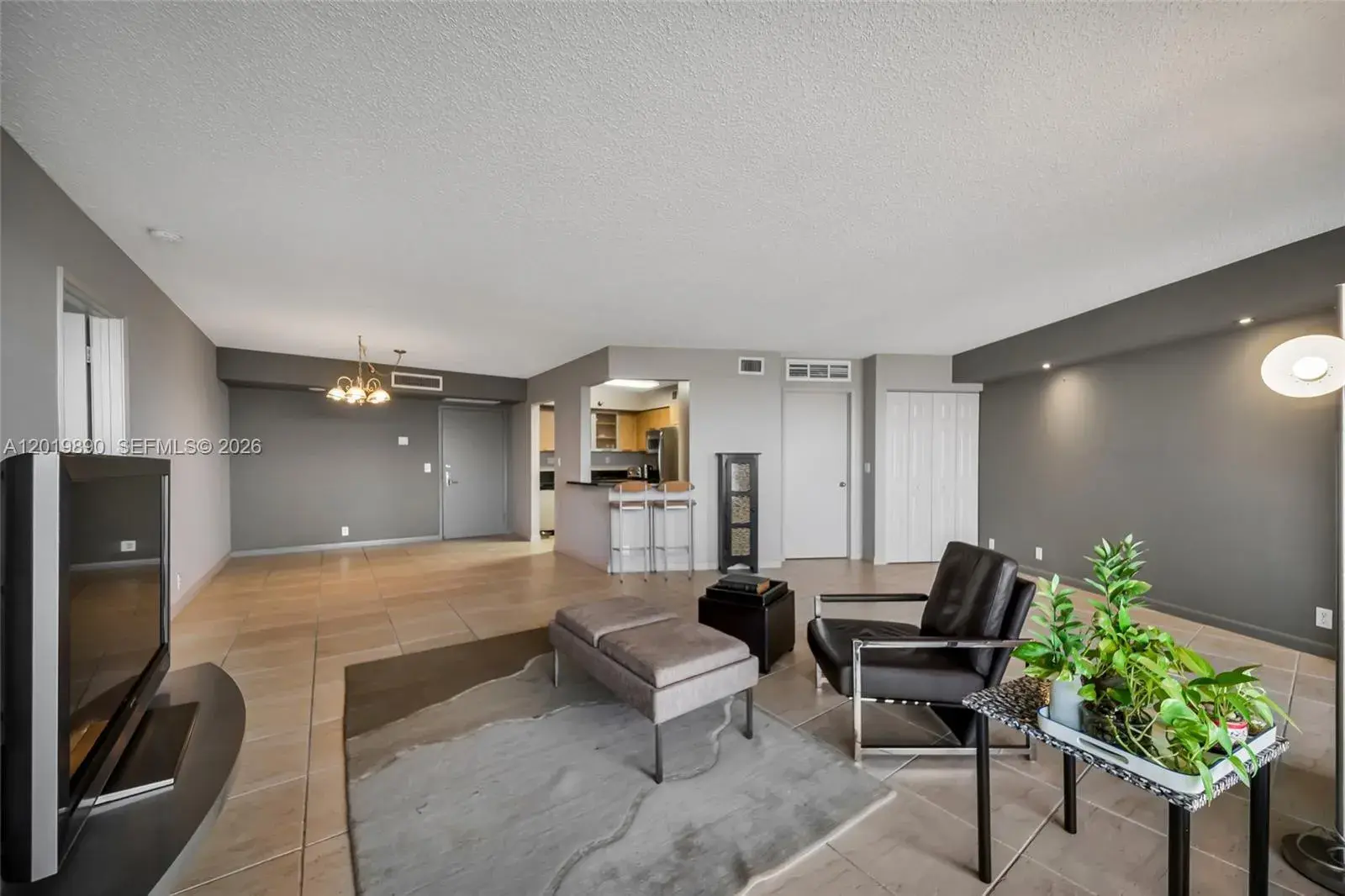 1 bedroom 2 bath Residential for sale at 3300 NE 191st St, Aventura FL 33180