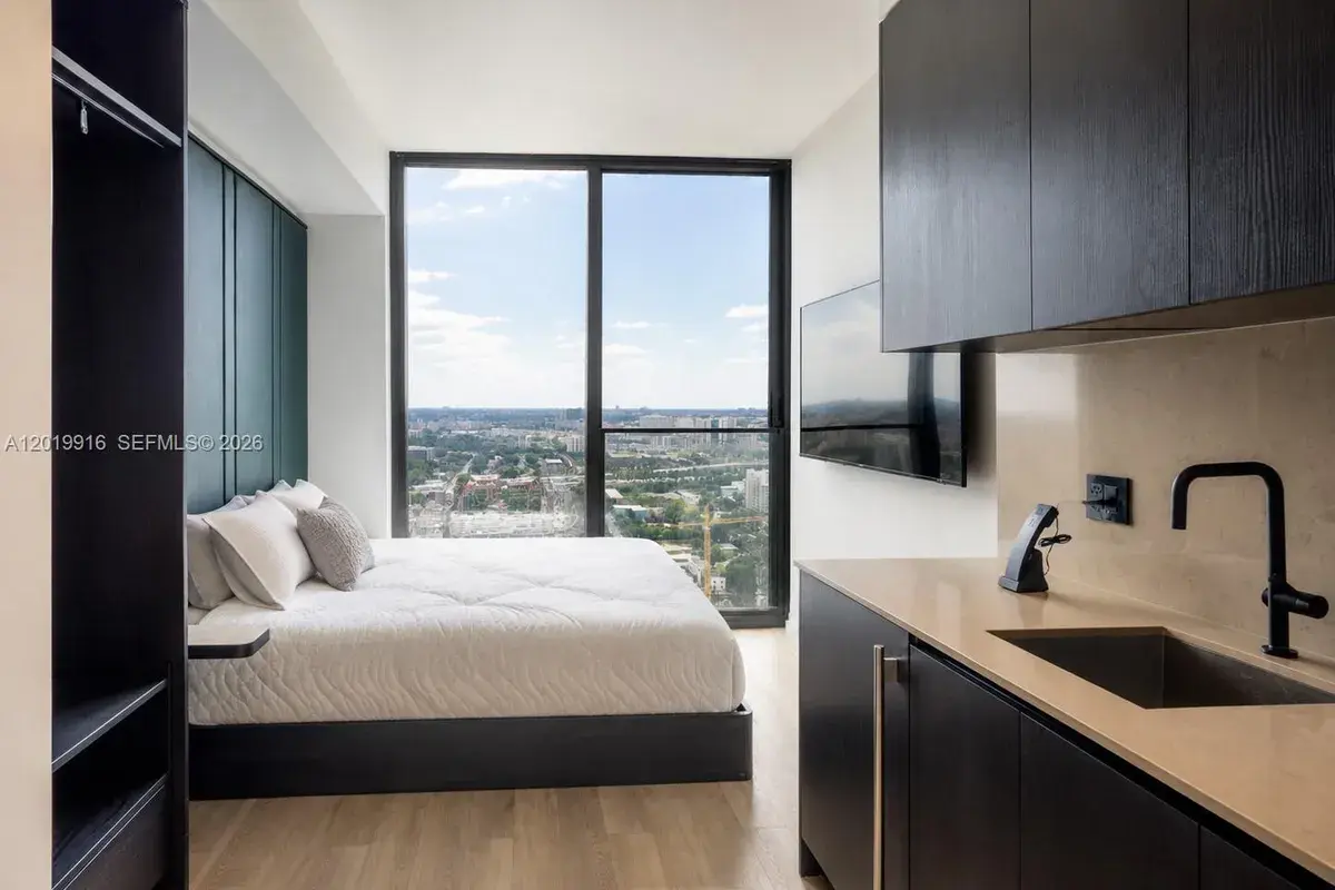 20 NE 11 St # 3112B, Miami FL 33132