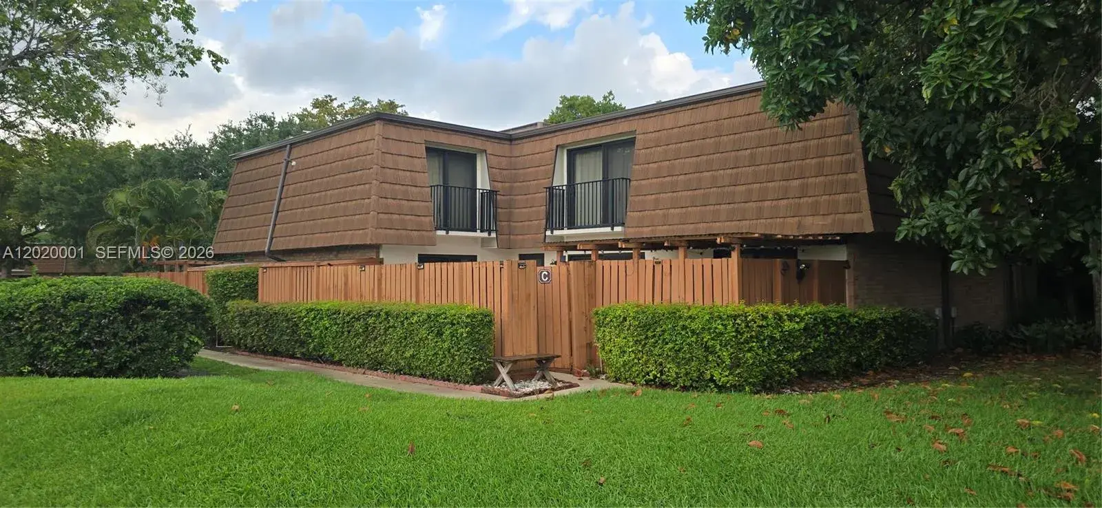 3 bedroom 2 bath Residential for sale at 9111C SW 20th St, Davie FL 33324