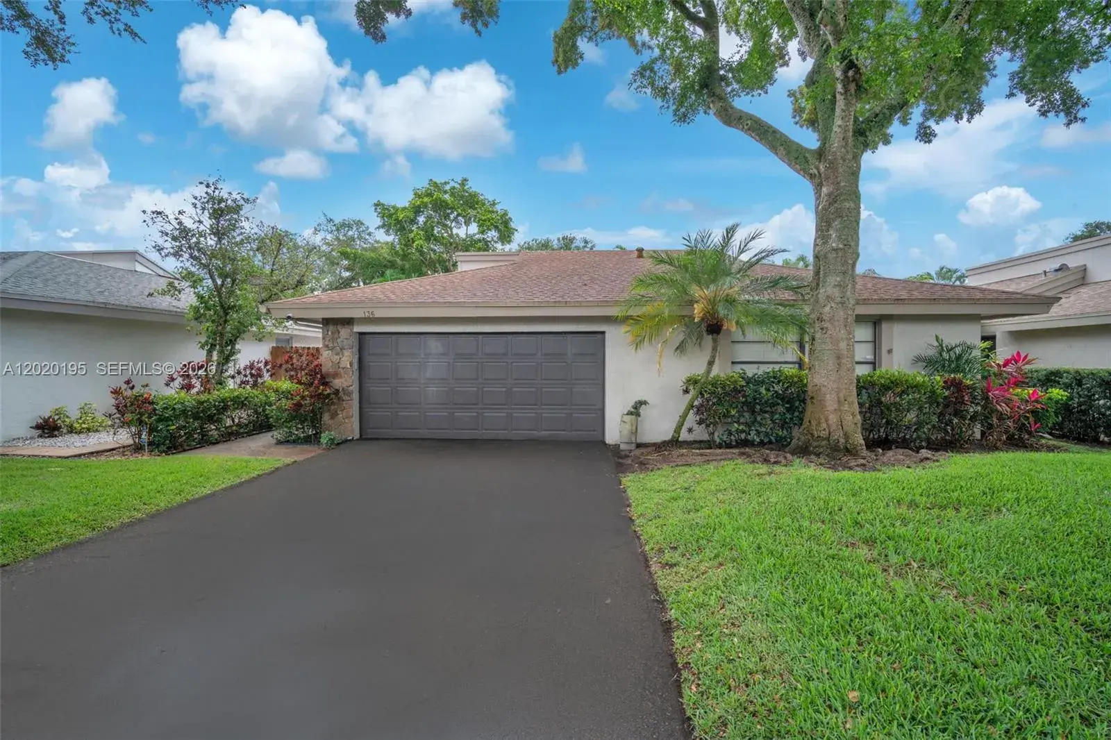 136 Greens Rd, Hollywood FL 33021