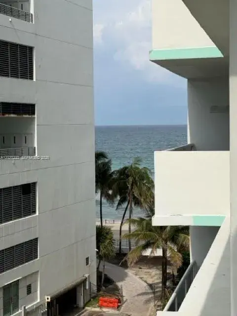 3725 S Ocean Dr # 615, Hollywood FL 33019