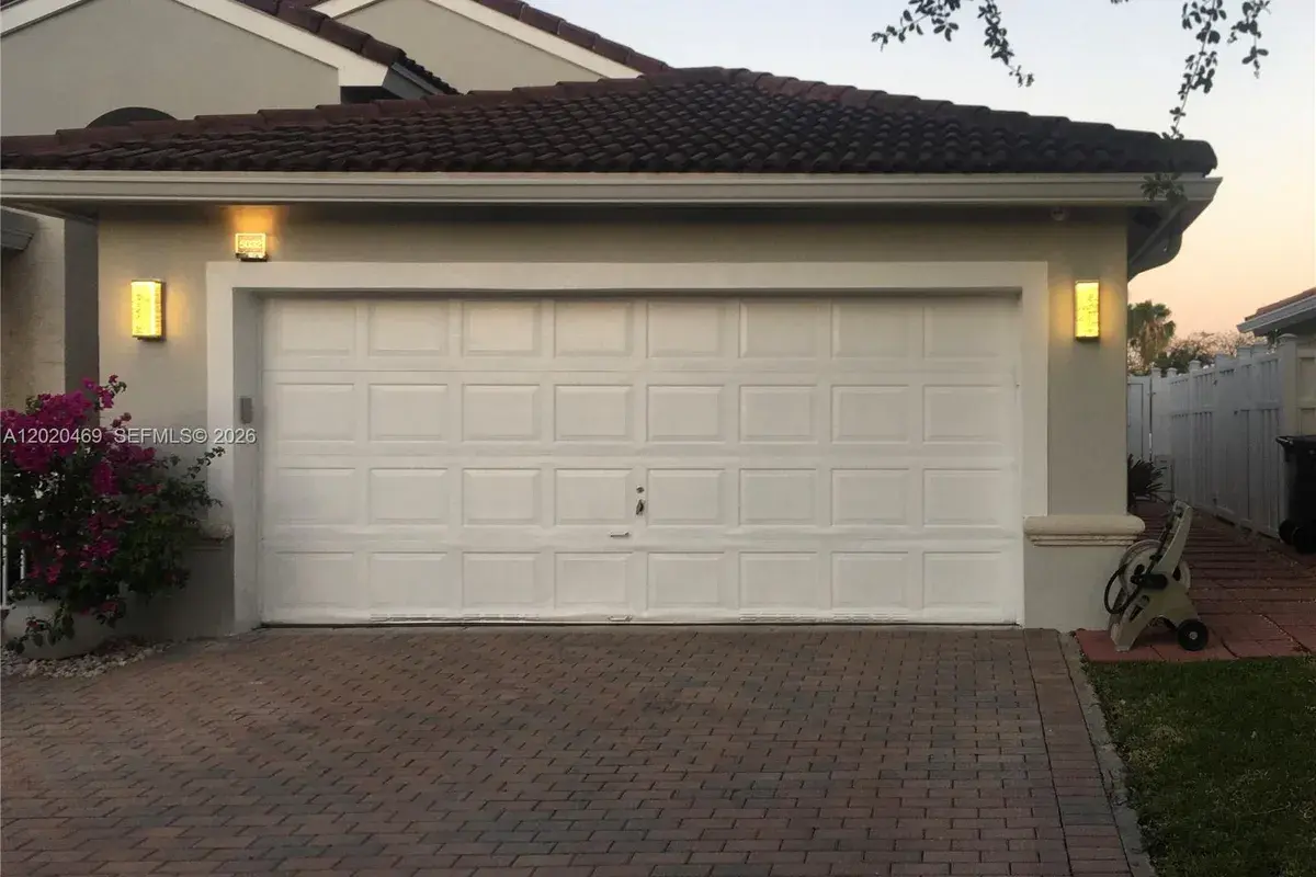 5032 SW 34th Ter, Hollywood FL 33312