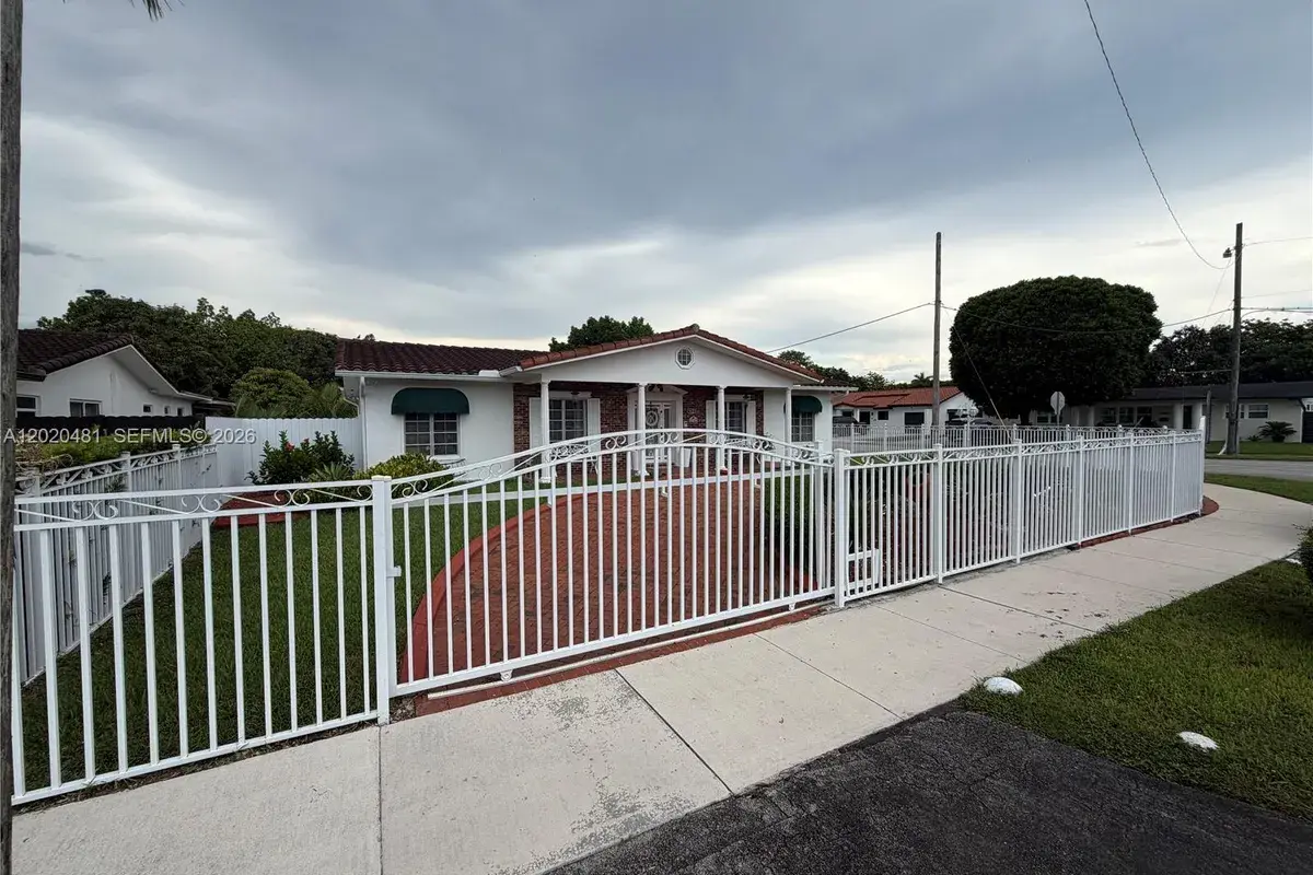 3400 SW 108th Ave, Miami FL 33165
