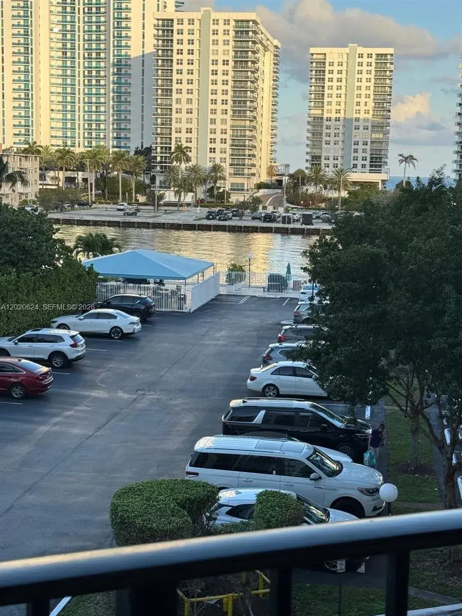 800 Parkview Dr # 406, Hallandale Beach FL 33009
