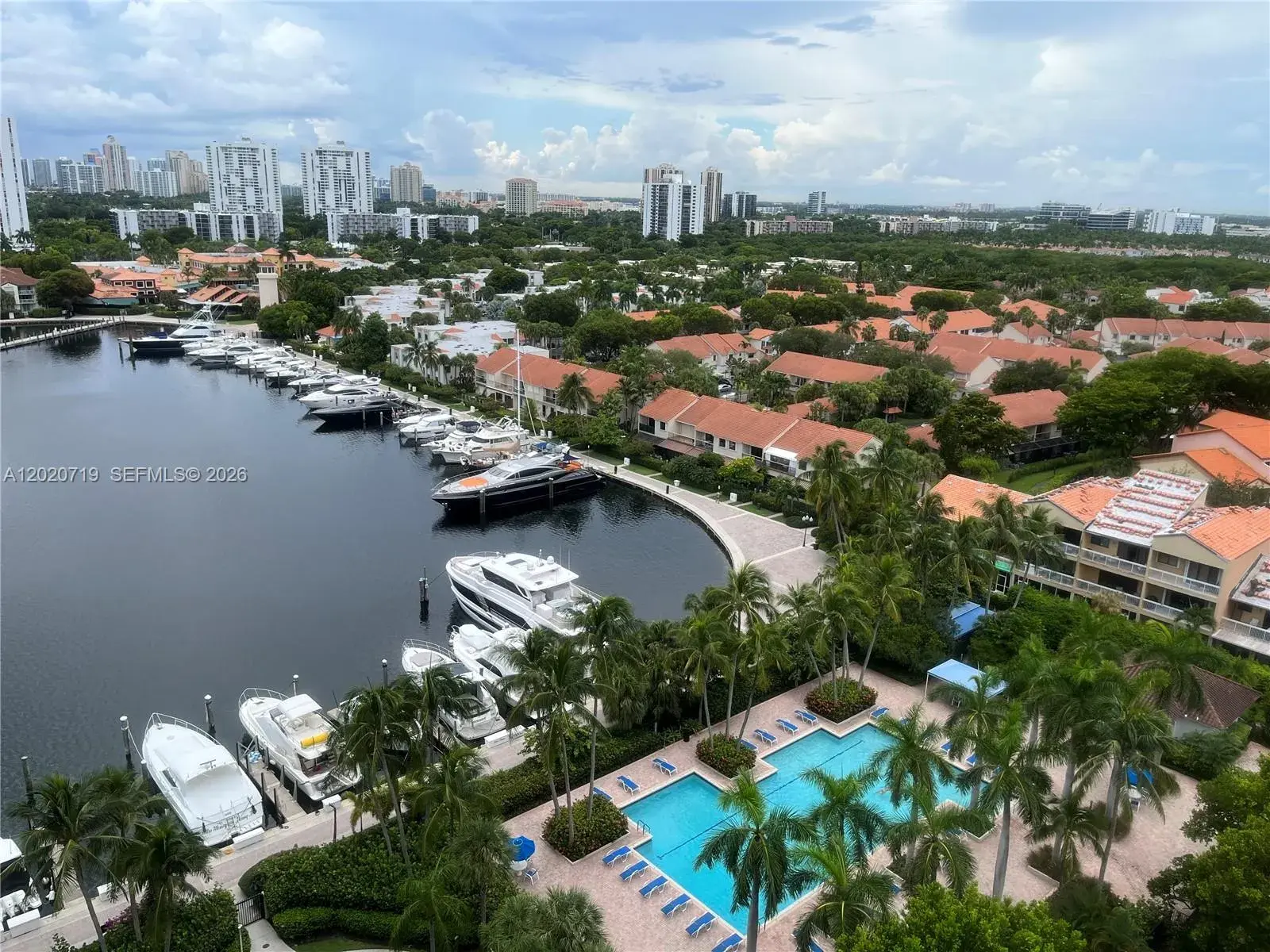 2 bedroom 2 bath Residential for sale at 3610 Yacht Club Dr, Aventura FL 33180