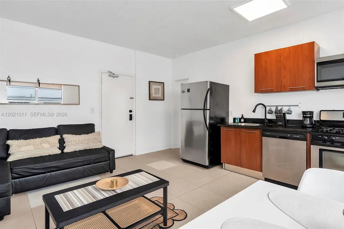 500 14th St # 101, Miami Beach FL 33139