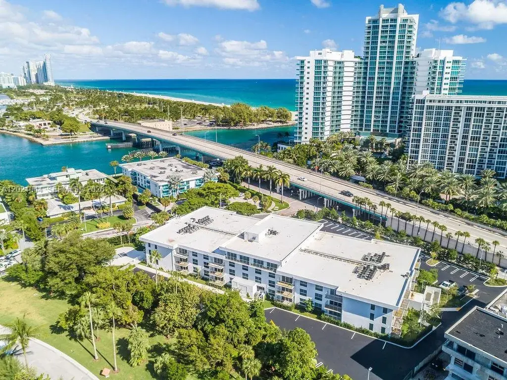 1 bedroom 1 bath Residential for sale at 10250 Collins Avenue # 408, Bal Harbour FL 33154