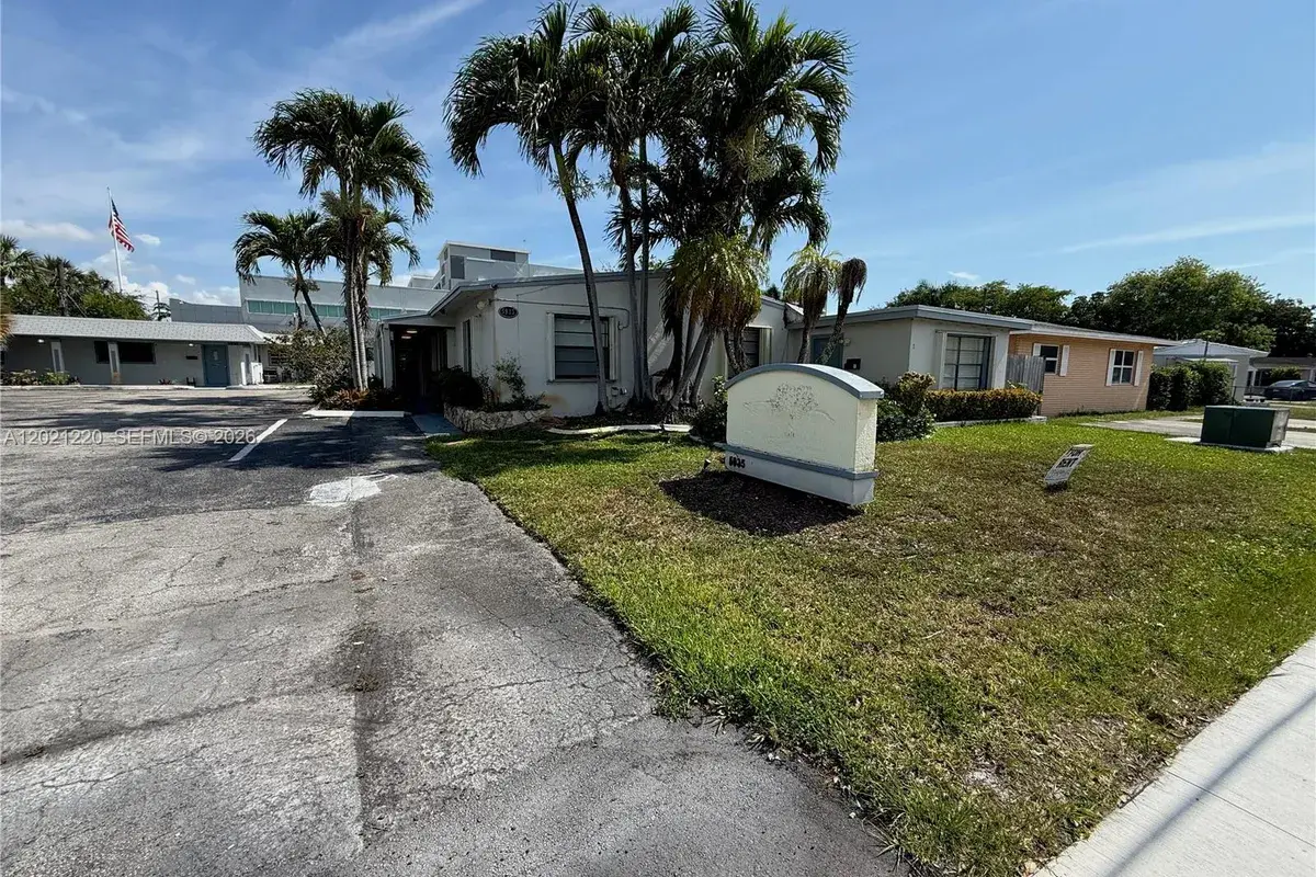 5935 Taft St, Hollywood FL 33021