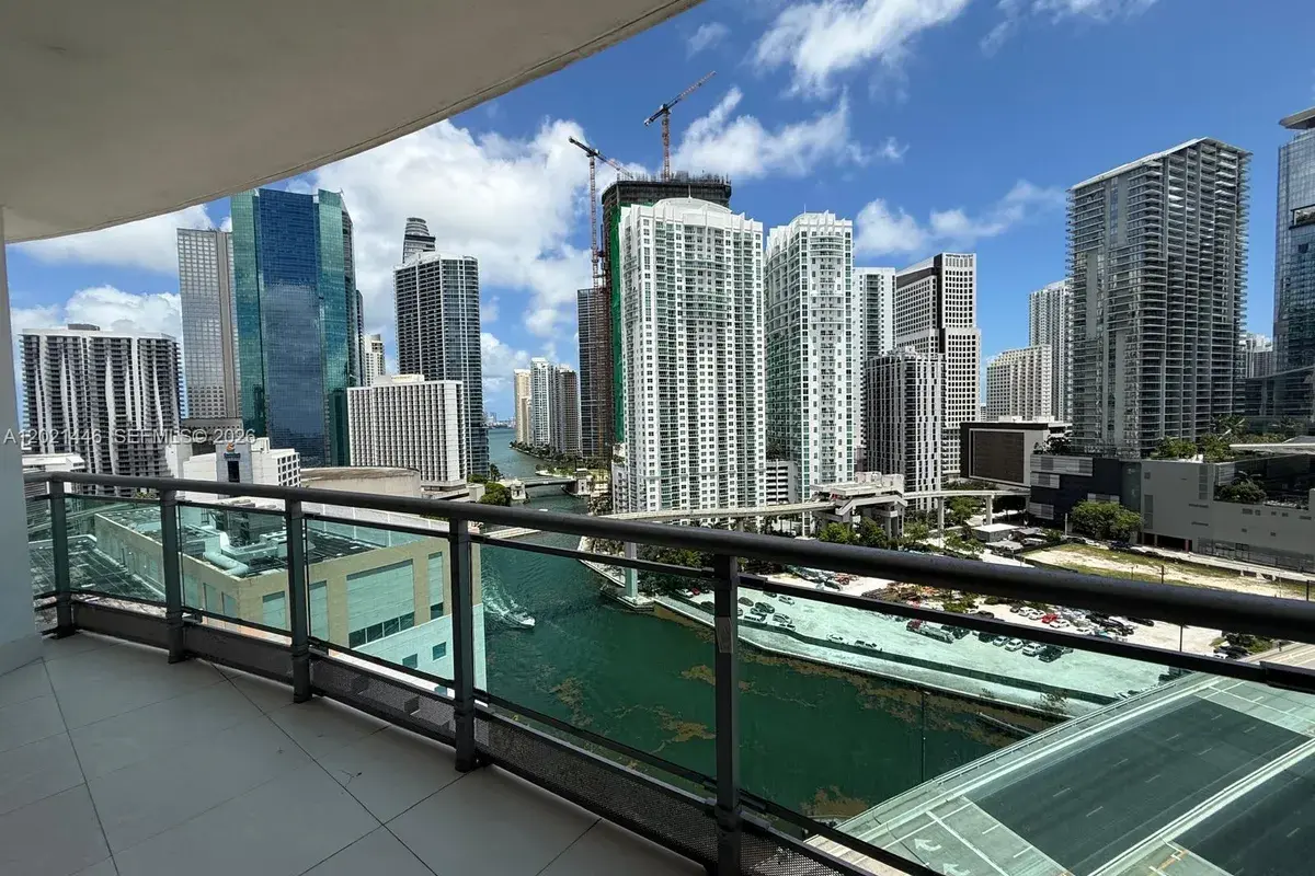 350 S Miami Ave # 1902, Miami FL 33130