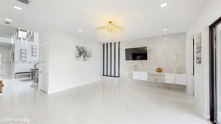 8350 Royal County Down Rd, Boca Raton FL 33434