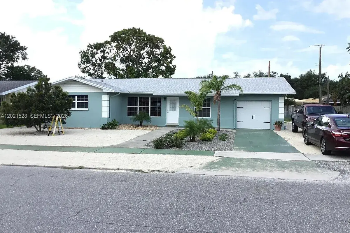 5321 3 RD AVE W, Bradenton FL 34209