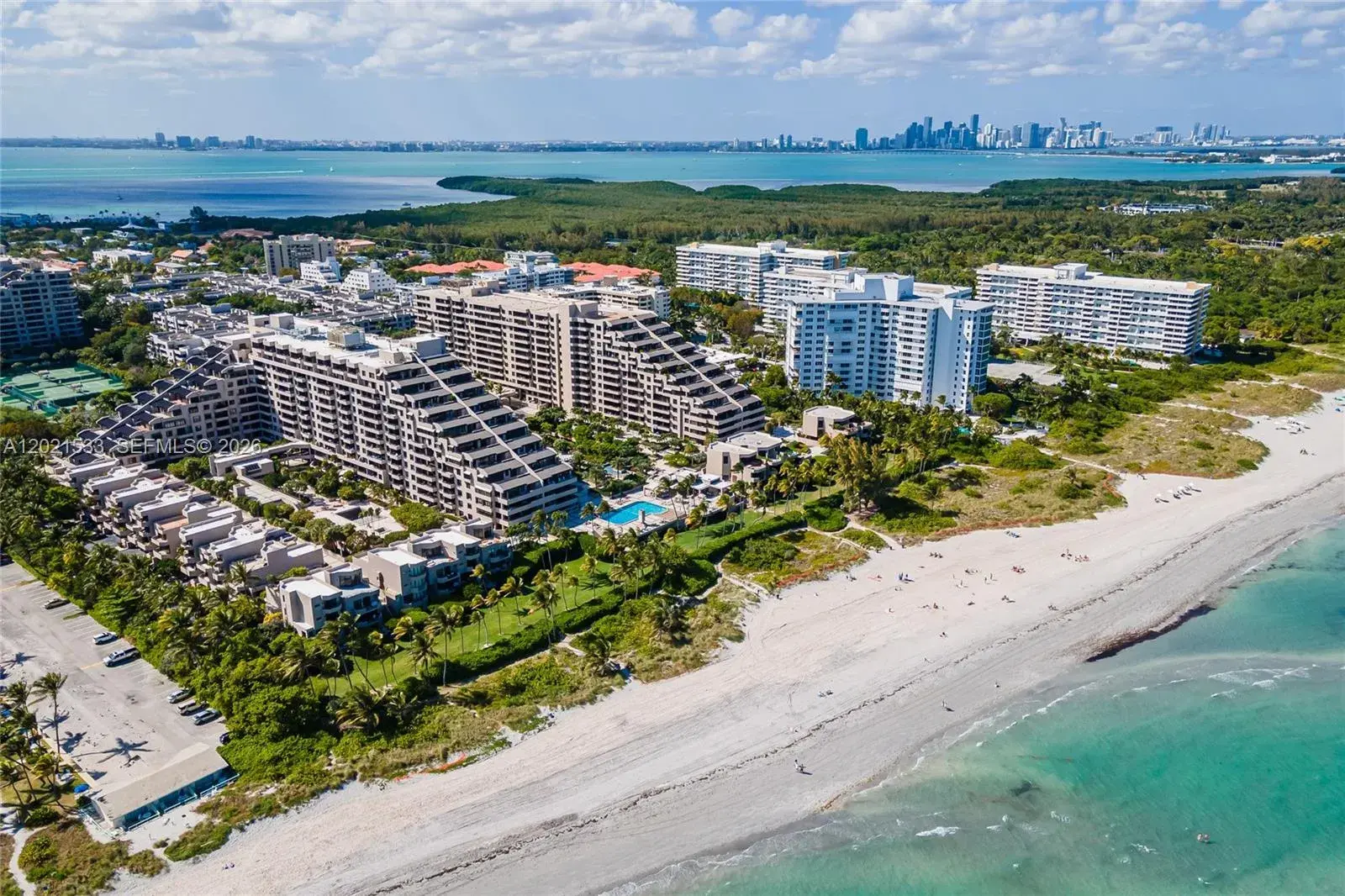 3 bedroom 2 bath for rent at 141 Crandon Blvd # 331, Key Biscayne FL 33149