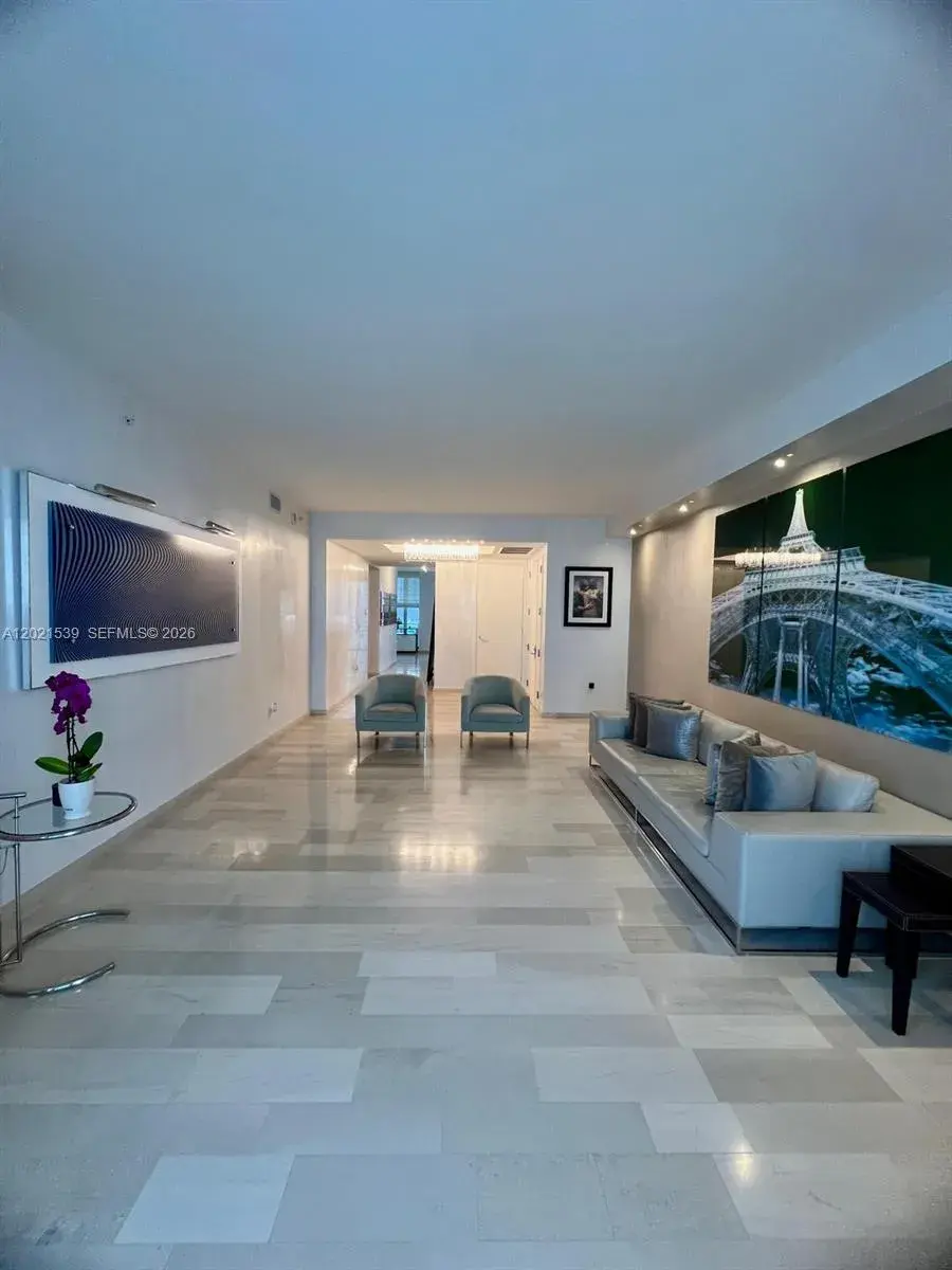 1300 E Brickell Bay Dr # 3701, Miami FL 33131