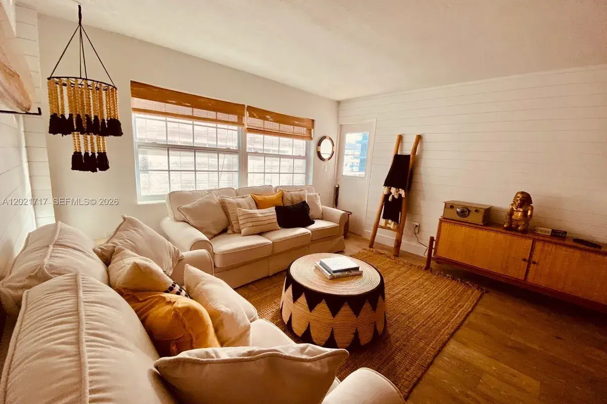 325 Ocean Dr # 408, Miami Beach FL 33139
