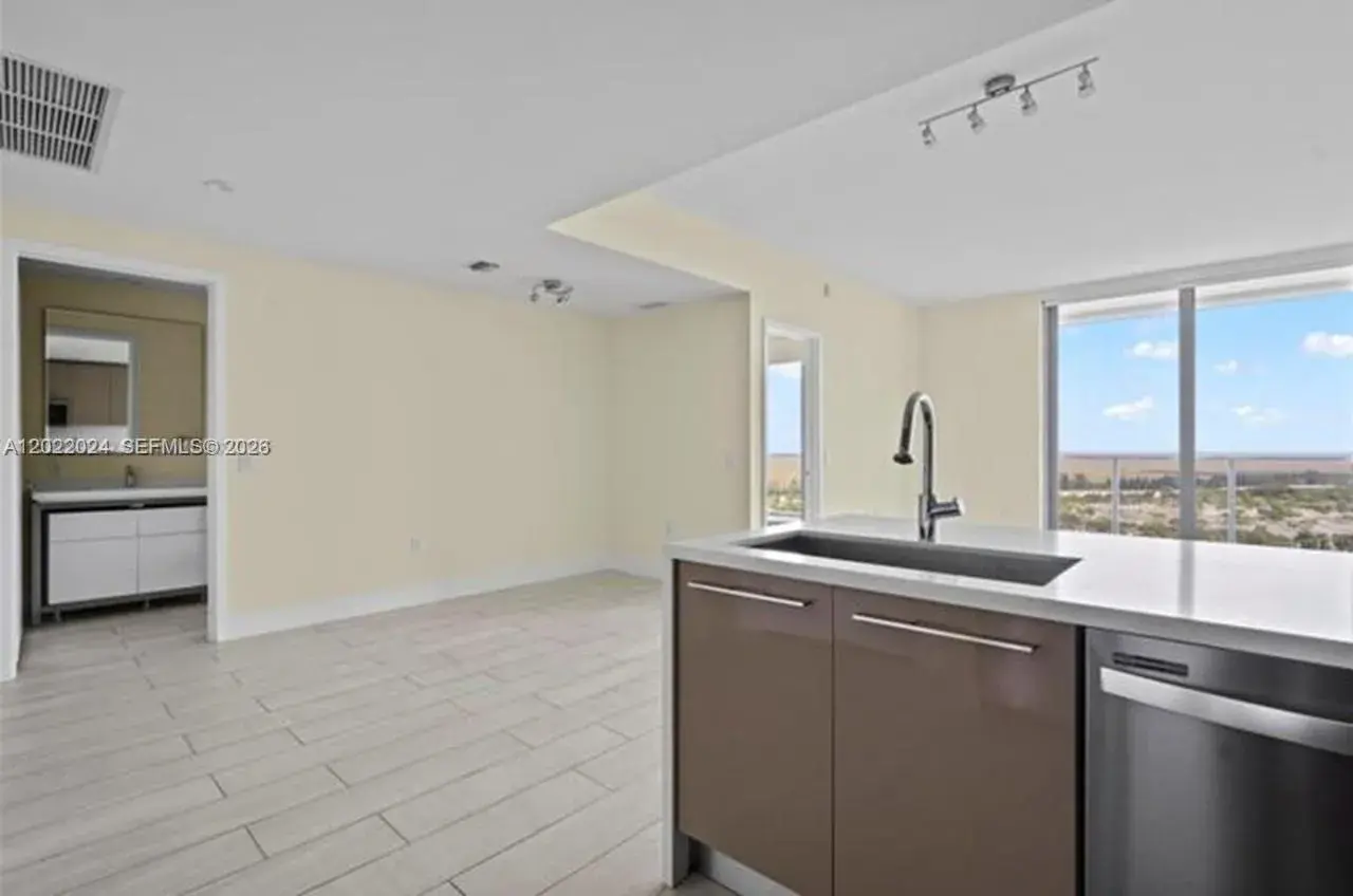 2000 Metropica Way # 2202, Sunrise FL 33323