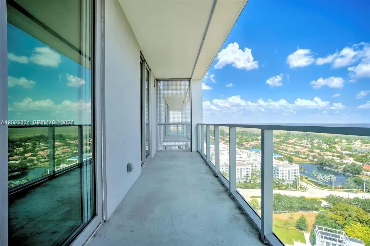 2000 Metropica Way # 2202, Sunrise FL 33323