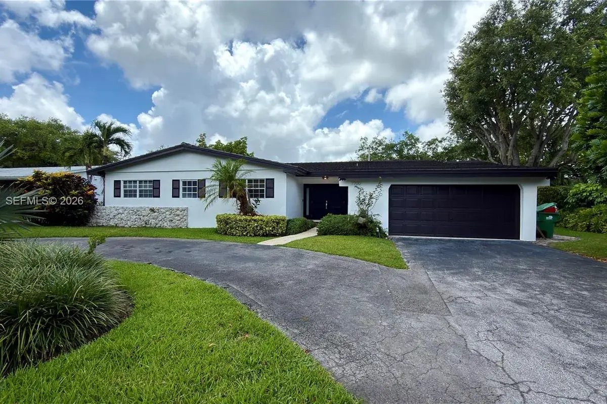 7700 SW 52nd Ct, Miami FL 33143