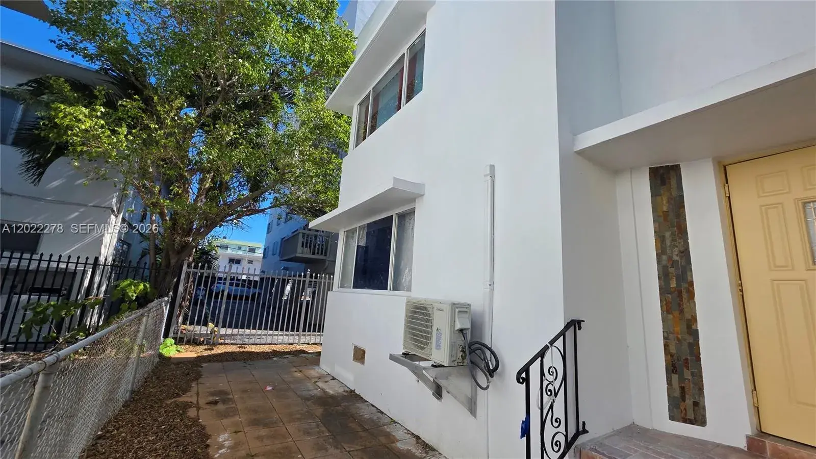 7629 Dickens Ave # 8, Miami Beach FL 33141