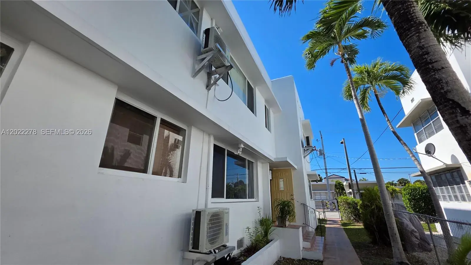 7629 Dickens Ave # 8, Miami Beach FL 33141
